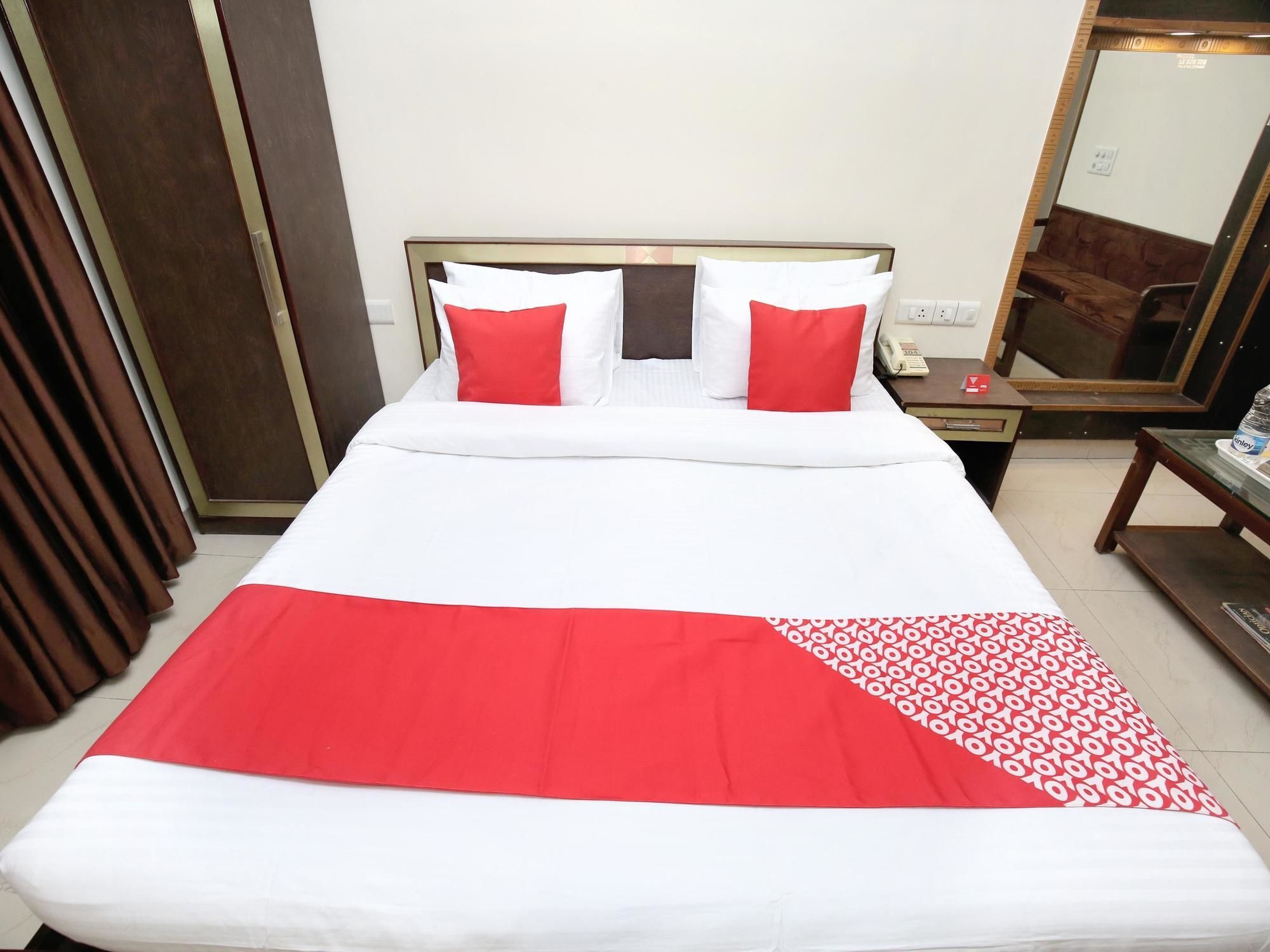 Hotel O Le Bon Ton Ludhiana Eksteriør bilde